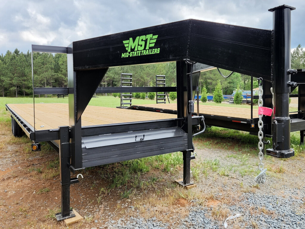 Gooseneck Trailer - Front View